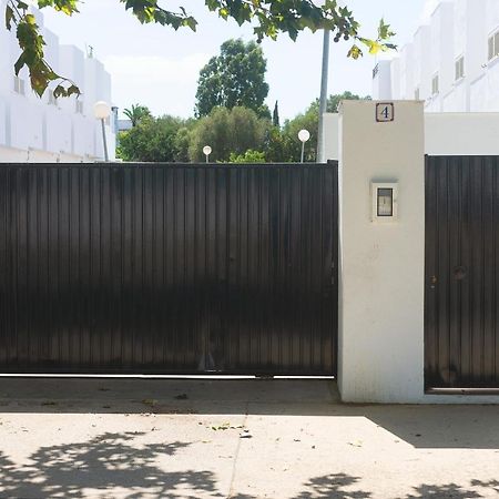 La Casa De La Dehesa- Solo Familias Villa Конил-де-ла-Фронтера Екстериор снимка